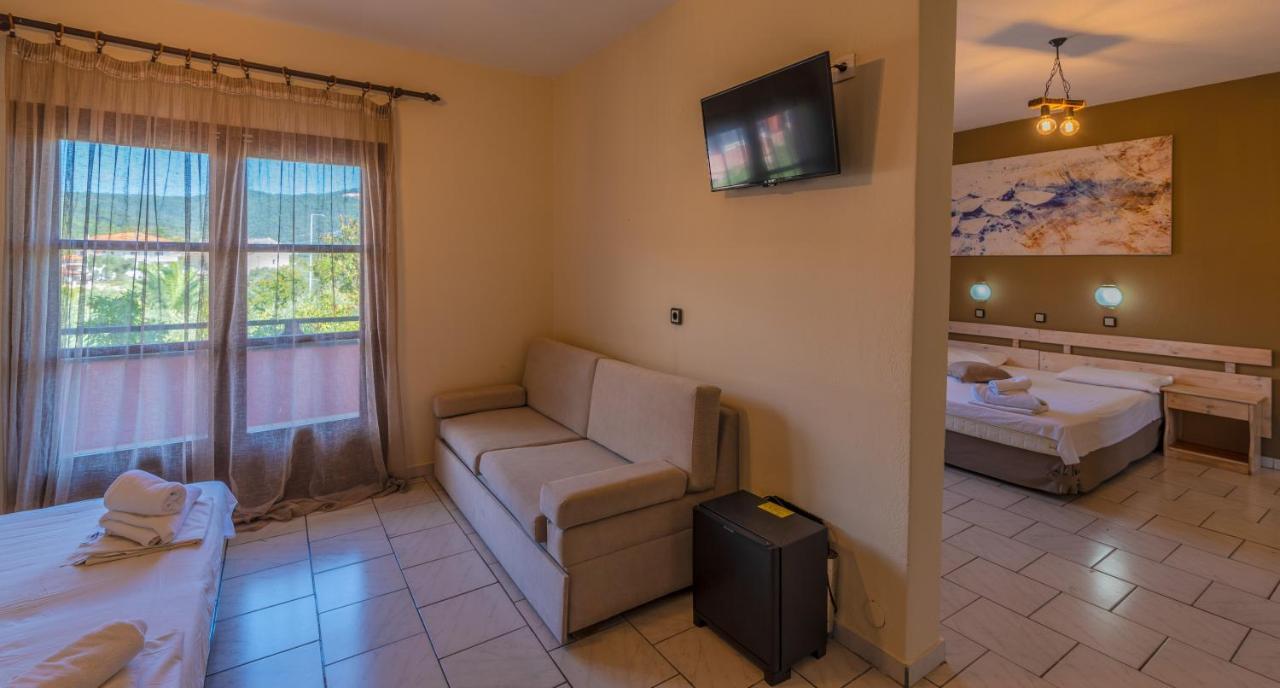 Natasa Hotel 3*